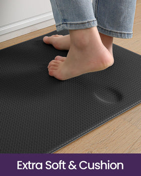 DEXI stain-resistant kitchen mat designed to stay clean after sauces