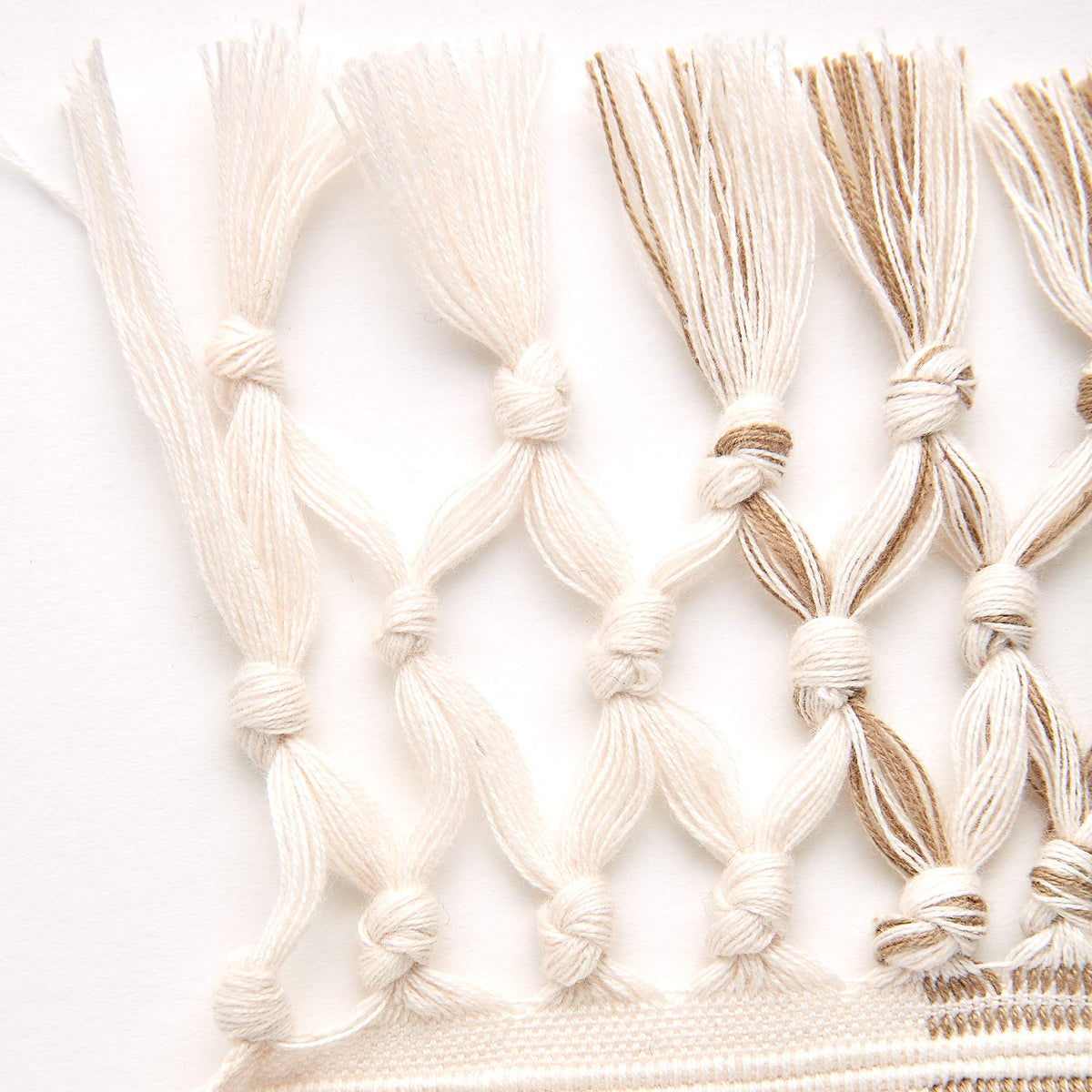 DII table runner ideal for dinners and casual gatherings.