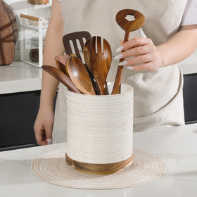DOWAN gift-ready utensil holder for home chefs and lovers of cozy kitchens.
