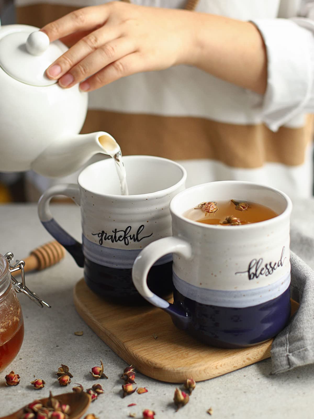 Dowan mug's reactive glaze creates a unique, artisanal finish.