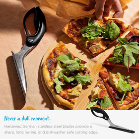 Dreamfarm Scizza ergonomic handle reducing hand fatigue during slicing