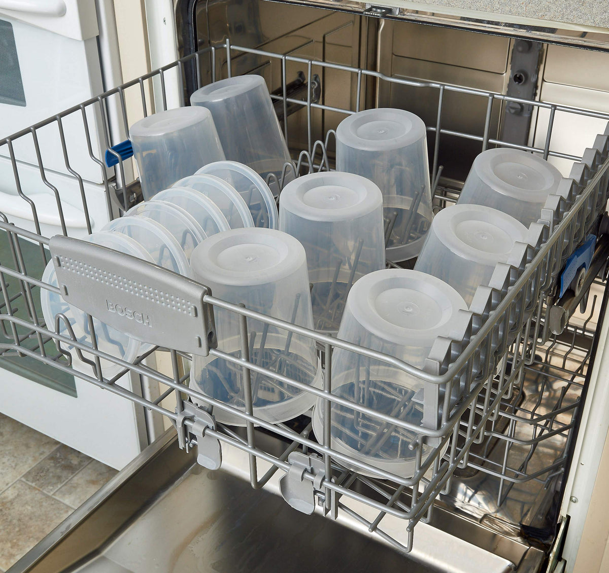 DuraHome lunch prep set helps organize meals for on-the-go dining.
