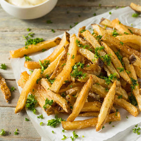 Eascandy Cutter in use on counter demonstrates quick, consistent fry portions for home cooks.