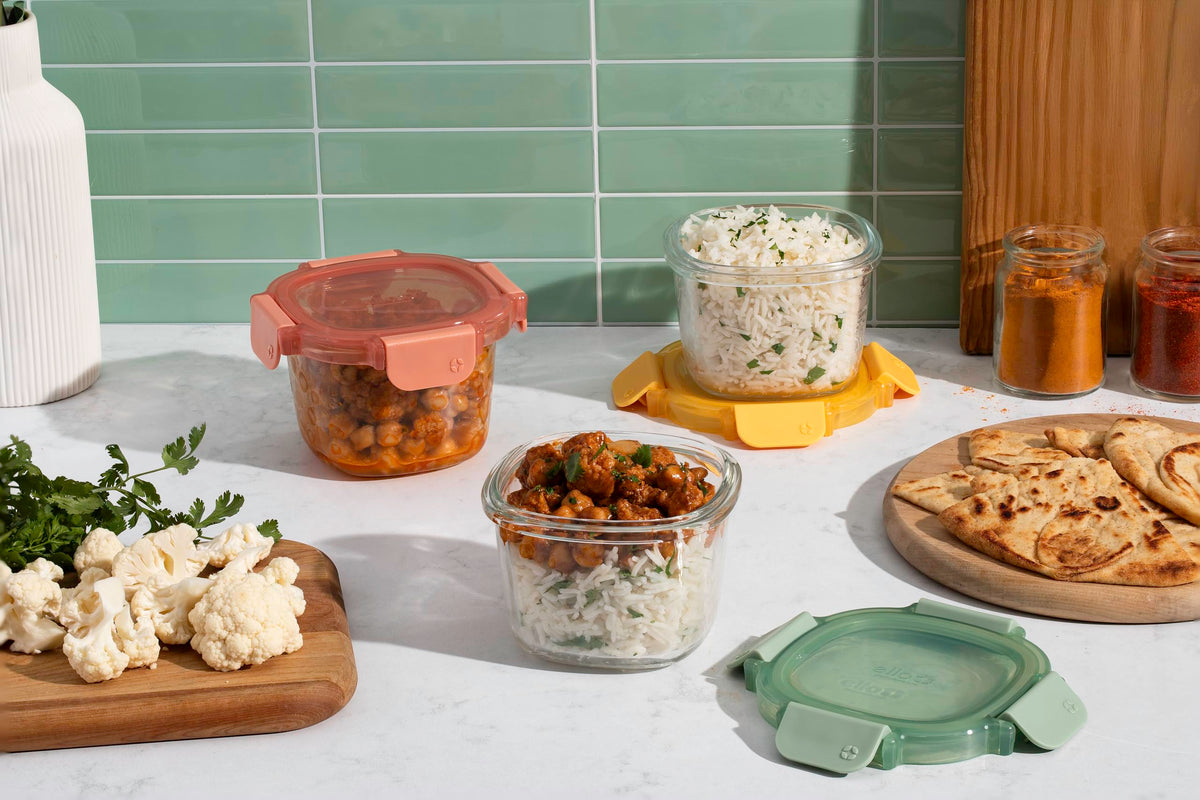 Ello Color Lock lid open shows airtight seal for spill-free storage.
