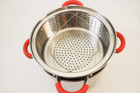 EXCELSTEEL induction-ready 18/10 stainless steel for versatile cooking