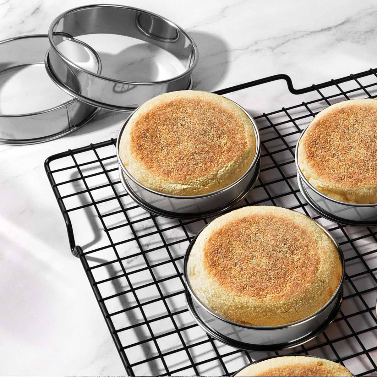 FANGSUN muffin rings with double rolled edges for long-lasting use.
