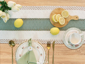 FEXIA sage green table runner suits bridal showers and holiday gatherings.