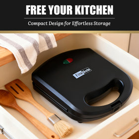 FineMade Mini Waffle Maker cool-touch handles for safe operation.