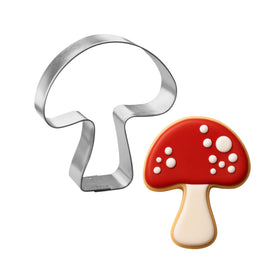 Foose snail cookie cutter creates cute 4.25-inch snail shapes