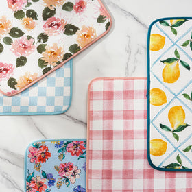 FRESHMINT 18x24-inch-dish-mat provides extra-large coverage for busy kitchens.