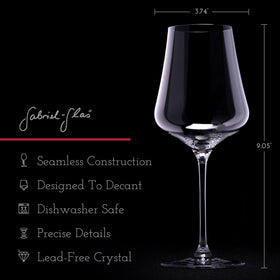 Gabriel-Glas StandArt elegant silhouette for refined table settings.