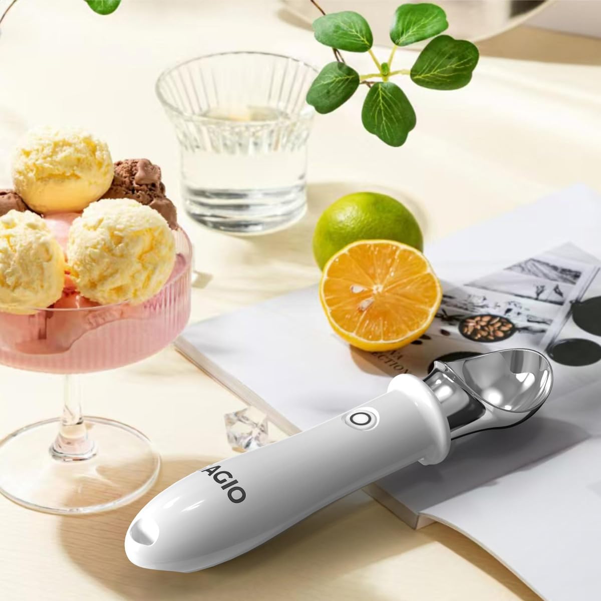 GAGIO safety switch on back prevents accidental heating.