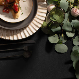 Gee Di Moda hemmed edges highlight clean lines and a professional finish for any event.