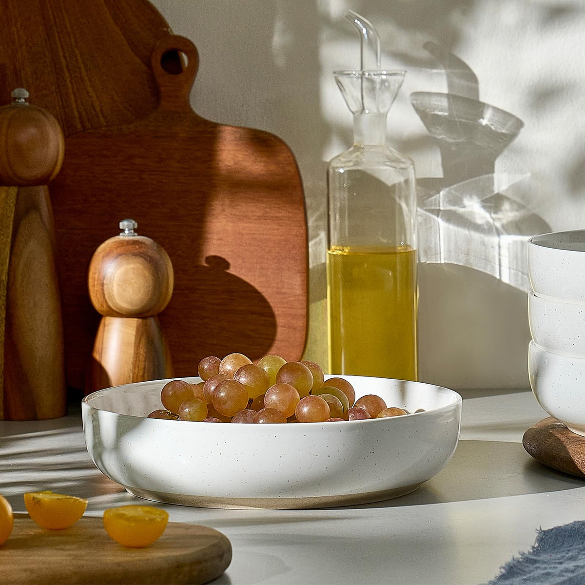 Gencywe easy-clean-stackable indicates simple washing and space-saving storage