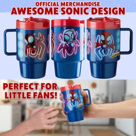 Glossy plastic finish cleans easily on the Get Trend Spiderman bottle.