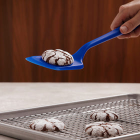 GIR heat-resistant spatula in slate handles high-heat cooking safely