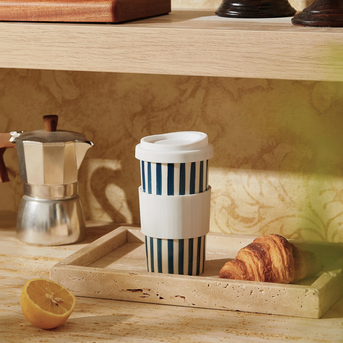 GIROFLIER gift-ready blue mug ideal for coffee lovers.