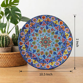 Glowworm plates highlighted as a gift option for housewarmings and celebrations.