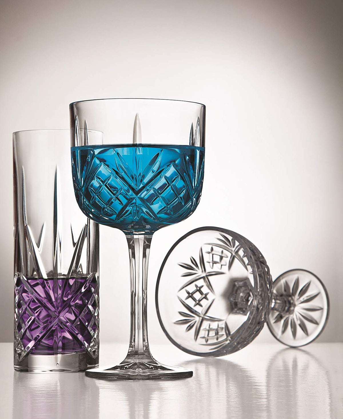 Godinger crystal champagne glasses make a timeless wedding or gift.