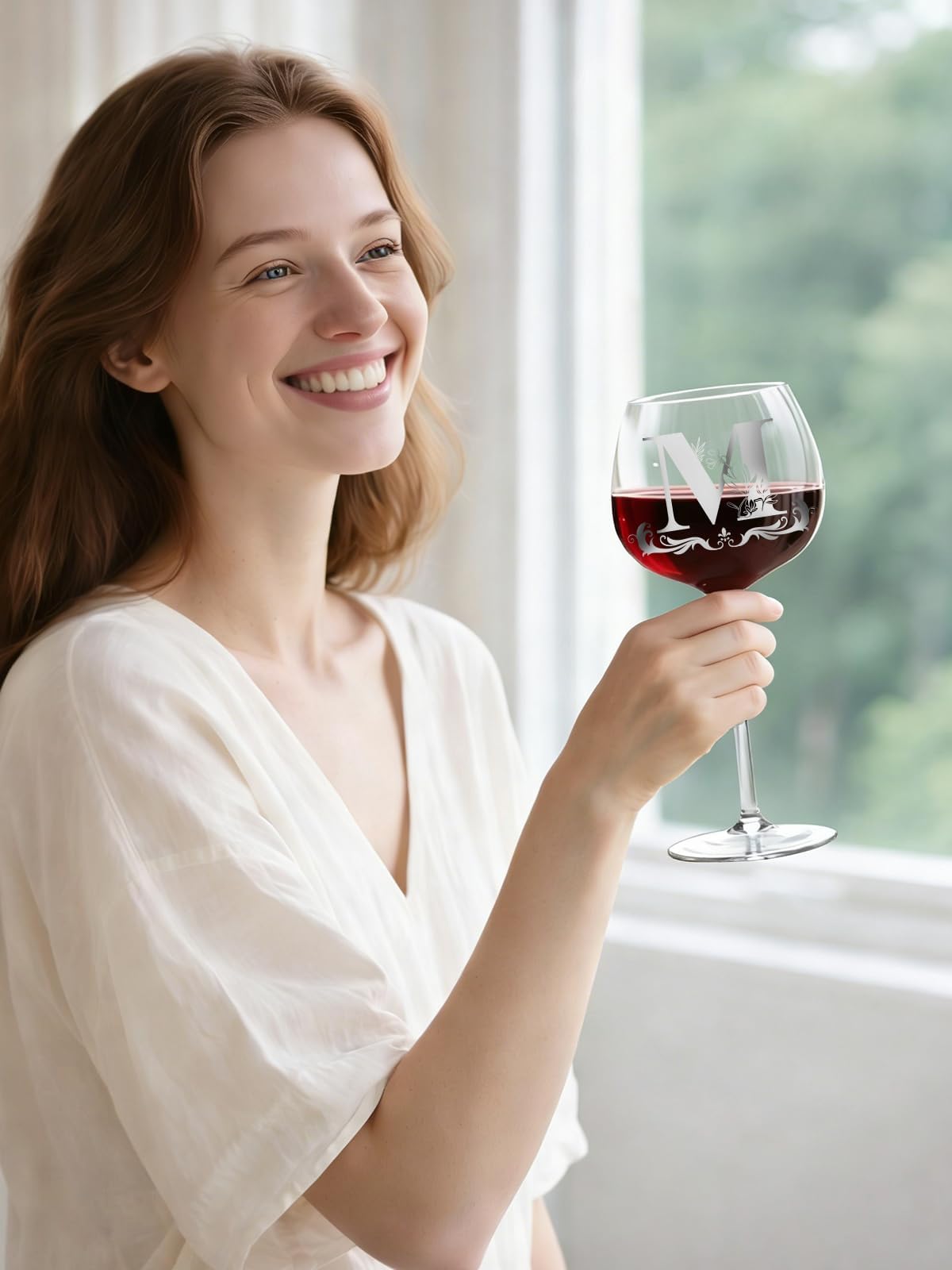 Gumry 16oz stemmed wine glass ideal for wine or cocktails