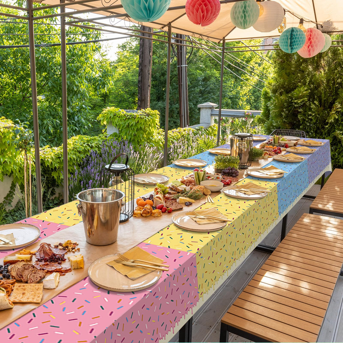 Hallswl multi-color sprinkle tablecloth pack for versatile styling