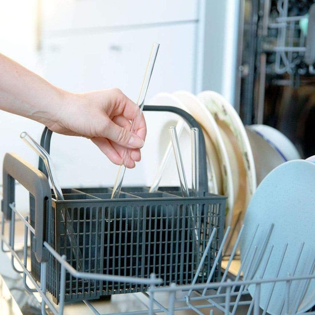 HALM straw tastes neutral, preserving flavor in drinks.
