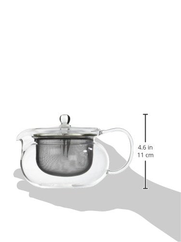 Hario Maru heatproof glass resists heat while showcasing tea color during steeping