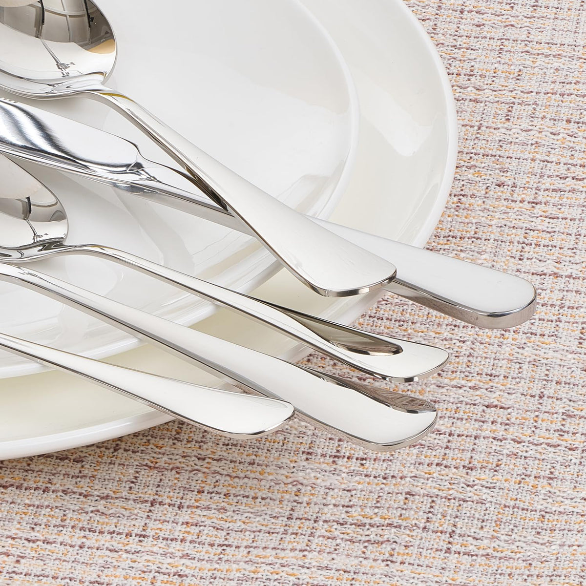 HIKAA ideal for home meals, hotels, and catering events.