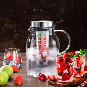 Hiware detachable infuser and lid simplify refilling and cleaning routines.