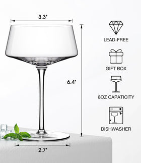 Hlukana lead-free ultra-clarity glass for stylish, safe toasts.