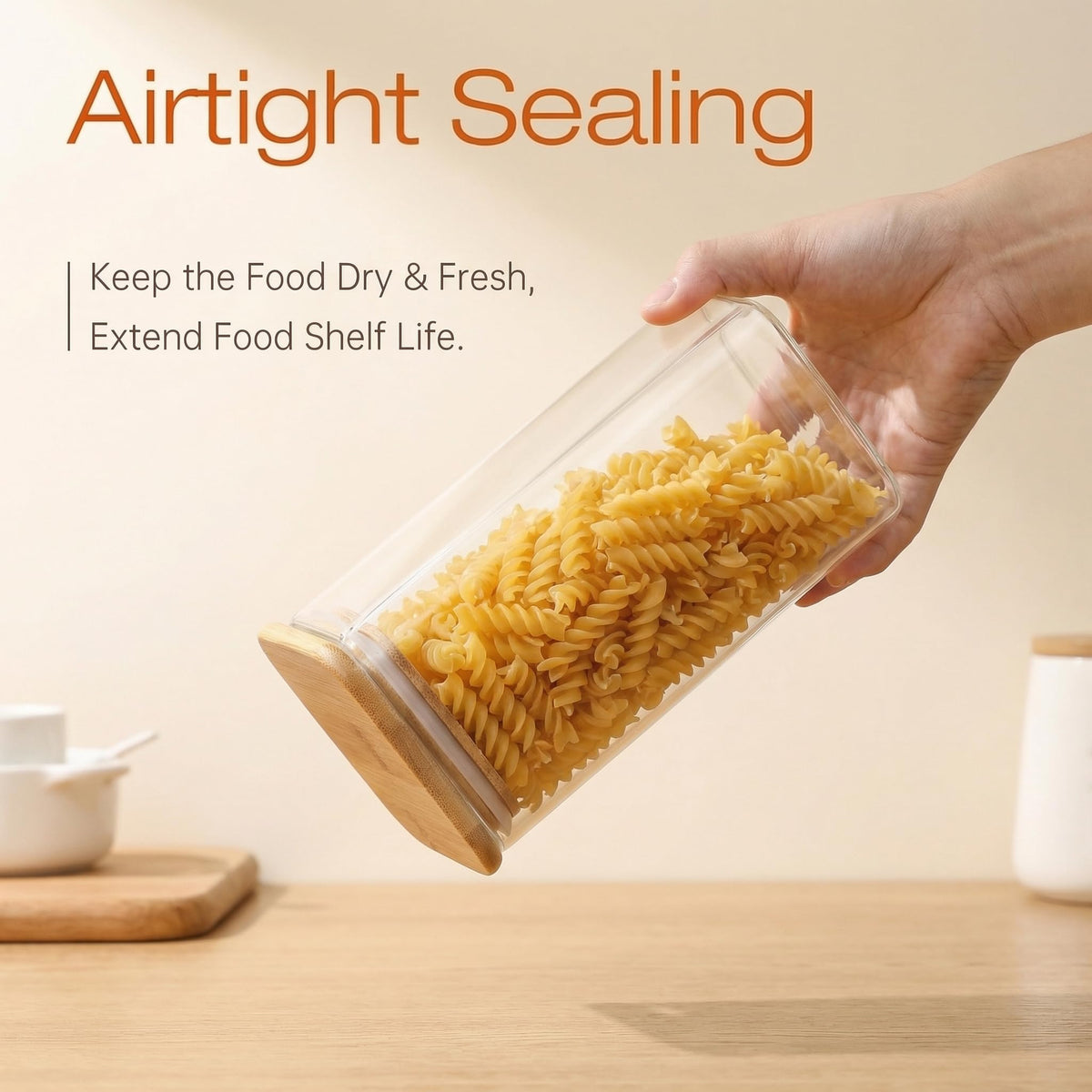 HomArtist bamboo lid with airtight seal keeps foods fresh and dry.
