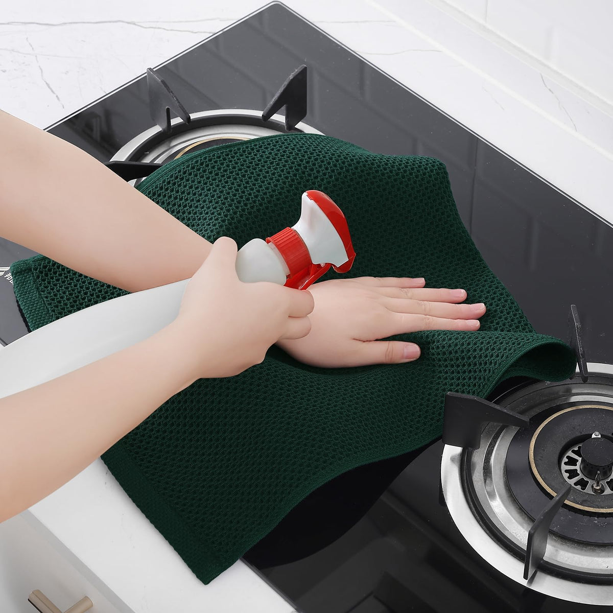 Homaxy blackish green color towels in stylish kitchen setup