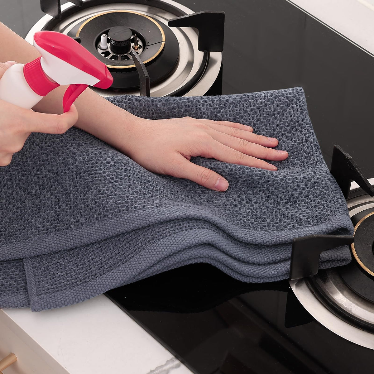 Homaxy dark grey dish towel in a modern kitchen setup