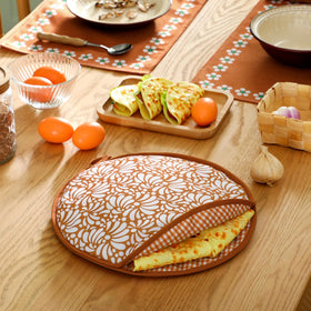 Honeydak 12-inch warmer ideal for family dinners and gatherings.