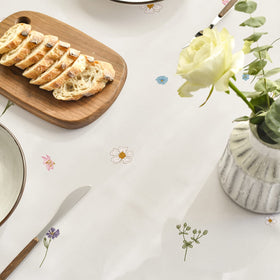 Horaldaily colorful floral pattern adds charm to holiday and everyday meals