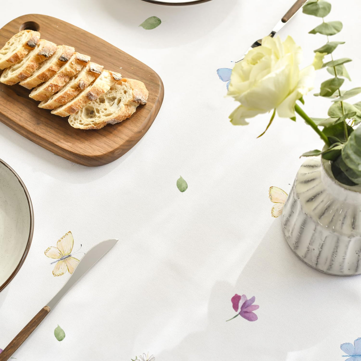 Horaldaily Spring Tablecloth suits picnics and parties for a charming tablescape
