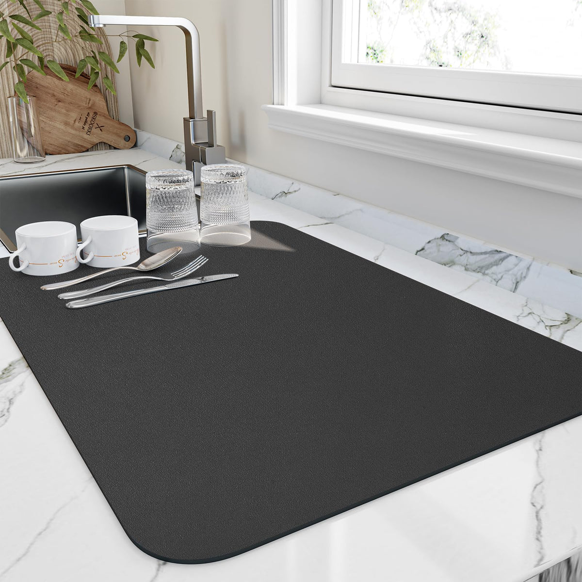 HotLive dish drying mat close-up showing high absorbency and soft texture for quick drying.
