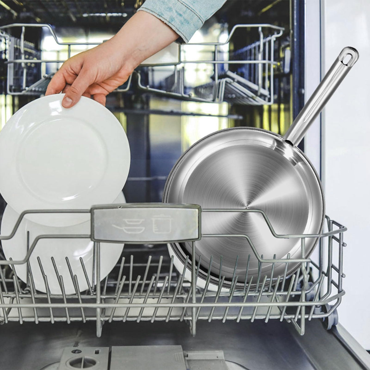 Hunnycook cookware with riveted handles provides secure grip