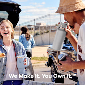 Hydro Flask dishwasher-safe design makes cleaning quick after outings.