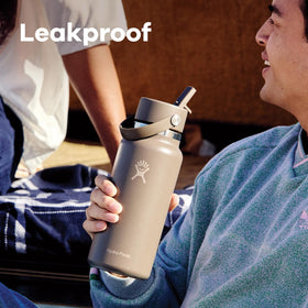 Hydro Flask leakproof cap closed ensures secure packing during travel.