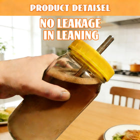 ITISBLTN leak-proof lid design minimizes spills during on-the-go use