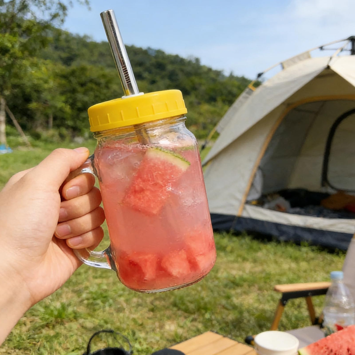 ITISBLTN ready-to-use set for coffee, tea, and smoothies on the go.
