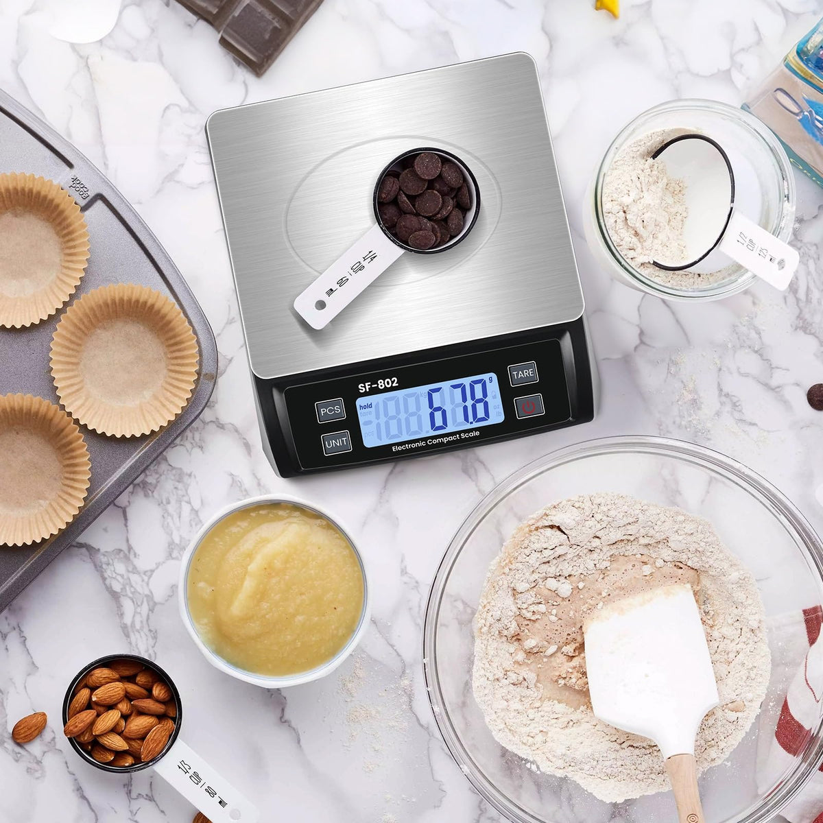 JAQAZNVB scale used for baking and cooking in the kitchen.