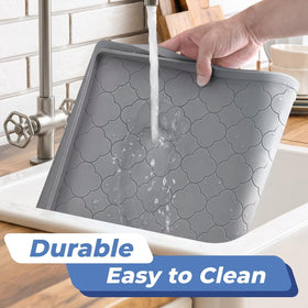 Jin&Bao textured anti-slip surface keeps items organized.