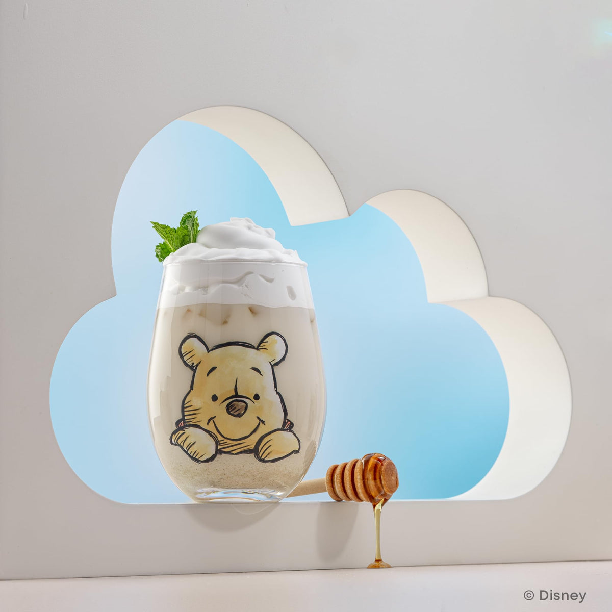 JoyJolt Winnie the Pooh Exploring a Classic 19oz glass for daily sipping with delight.