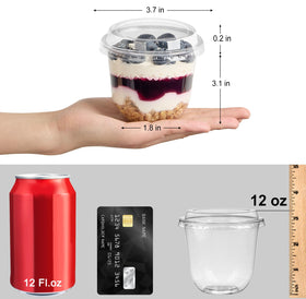 Jycnolm clear round-bottom cups with lids for easy grip and stacking.