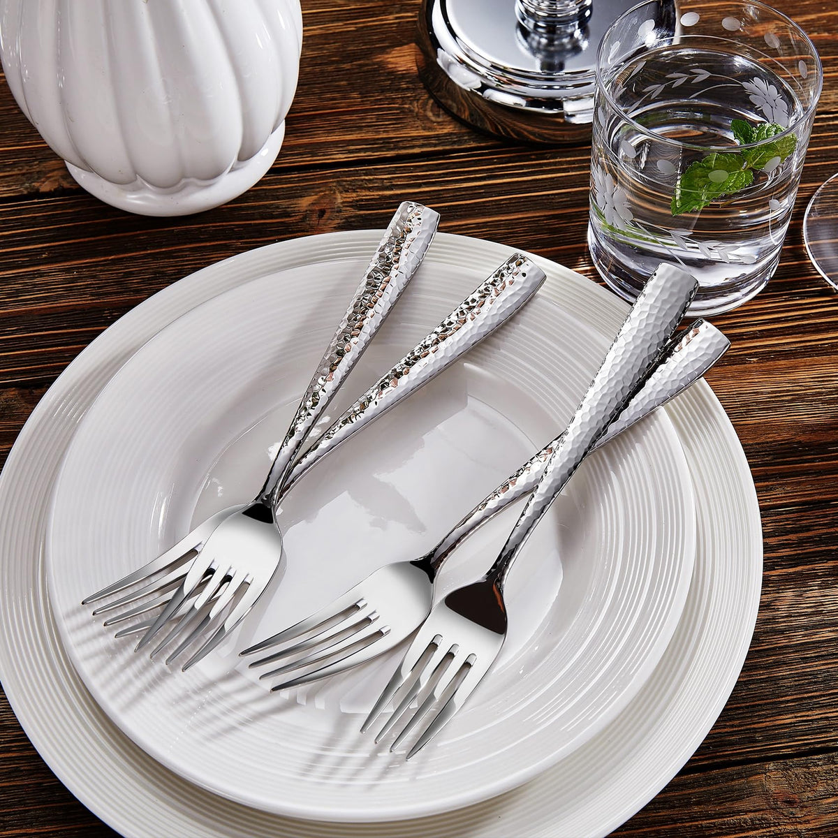 KEAWELL ergonomic comfort-handled fork designed for balanced grip during meals.