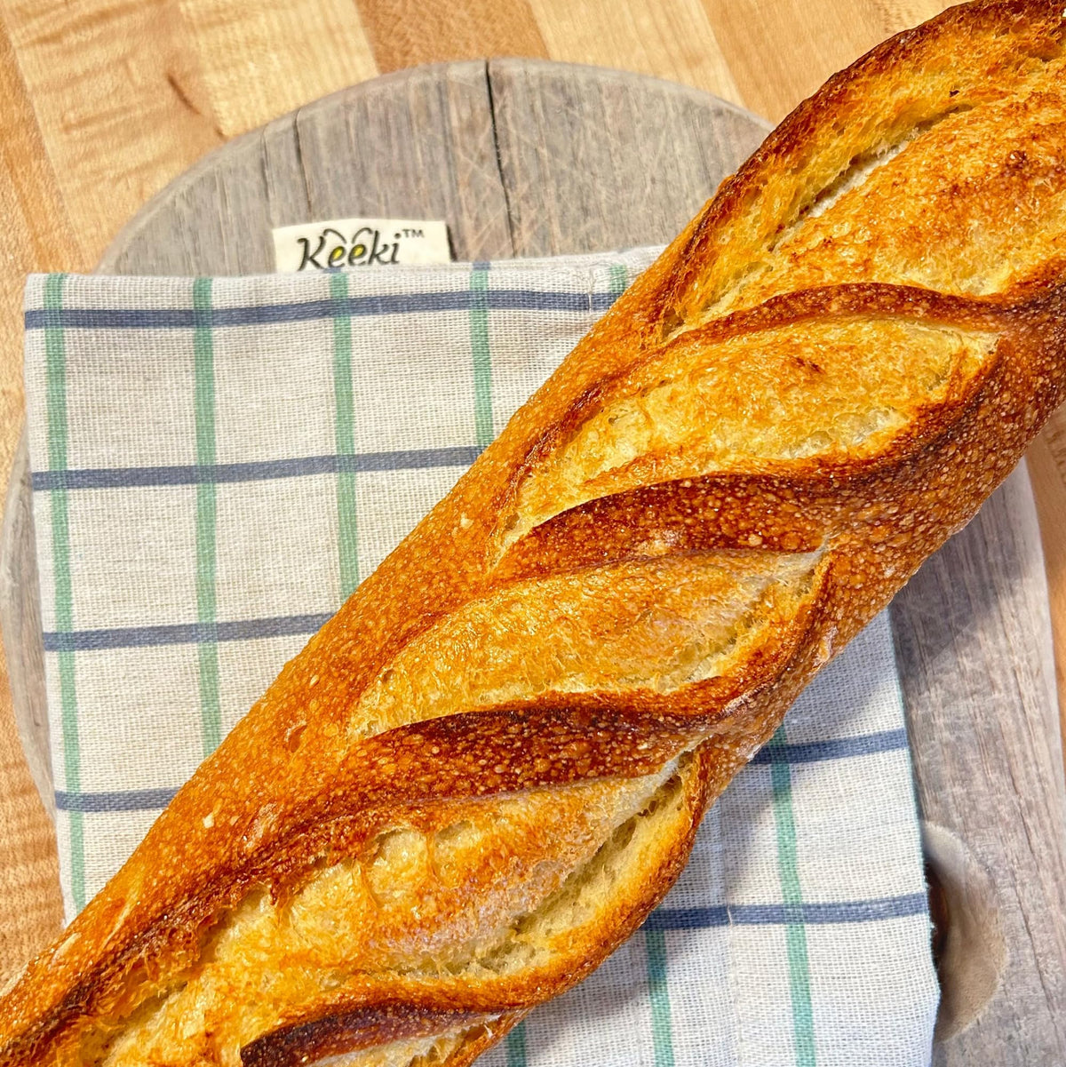 Keeki Bag wipe-clean surface simplifies maintenance after use.