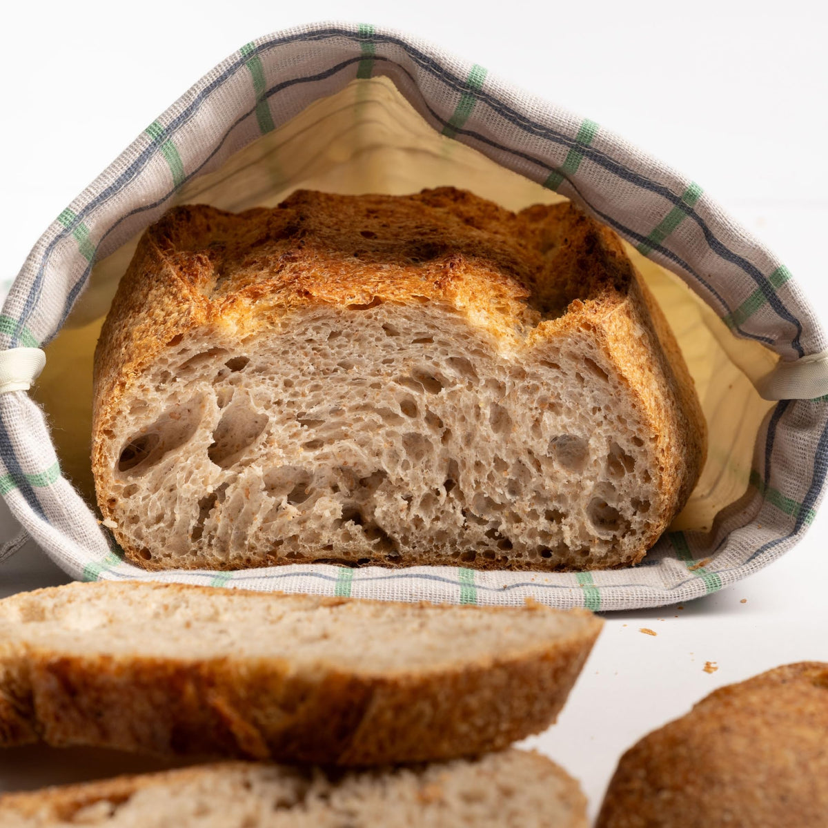 Keeki Bag yellow color with loaf highlighting quick access and airflow.