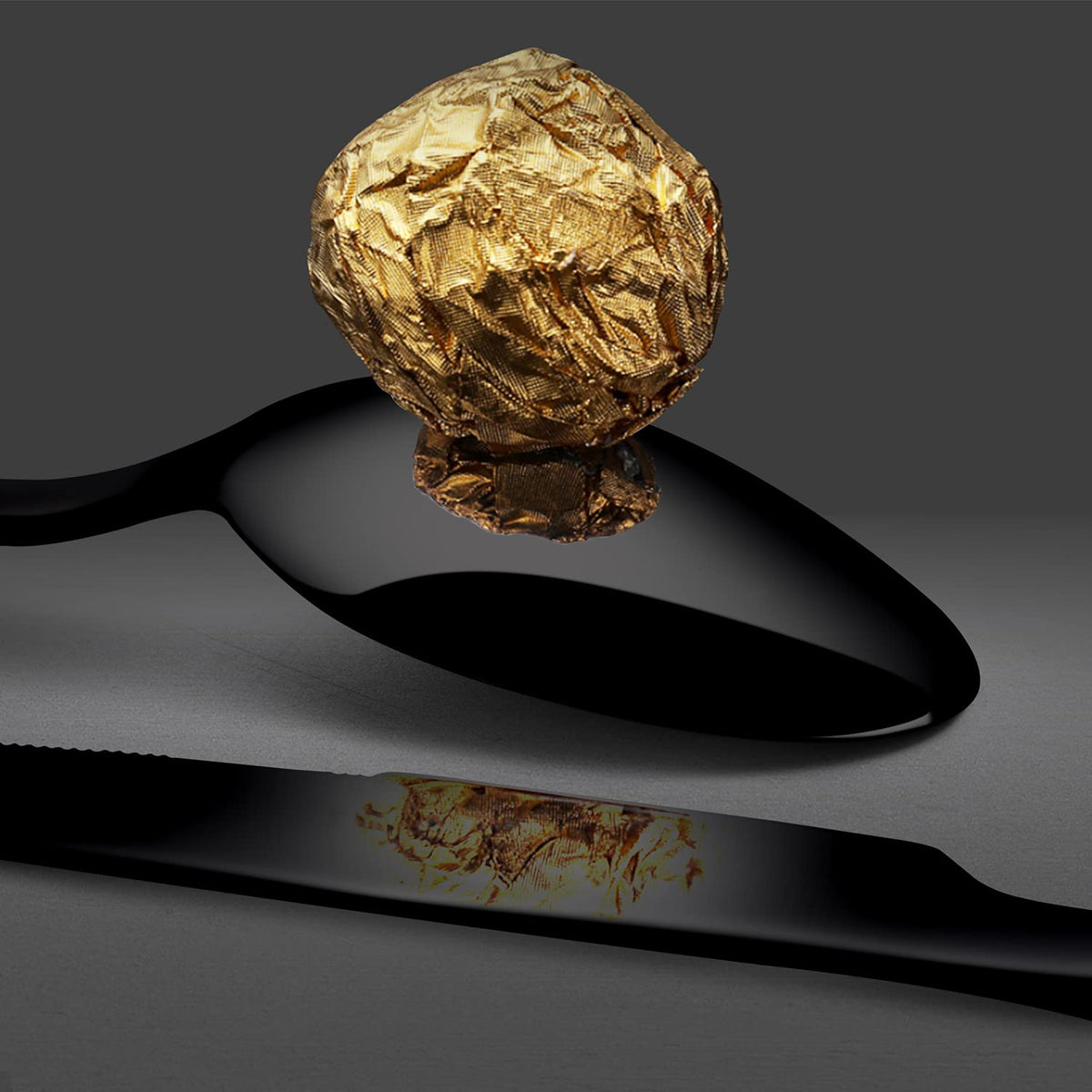 KINGSTONE black silverware set mirror finish showcases premium craftsmanship.